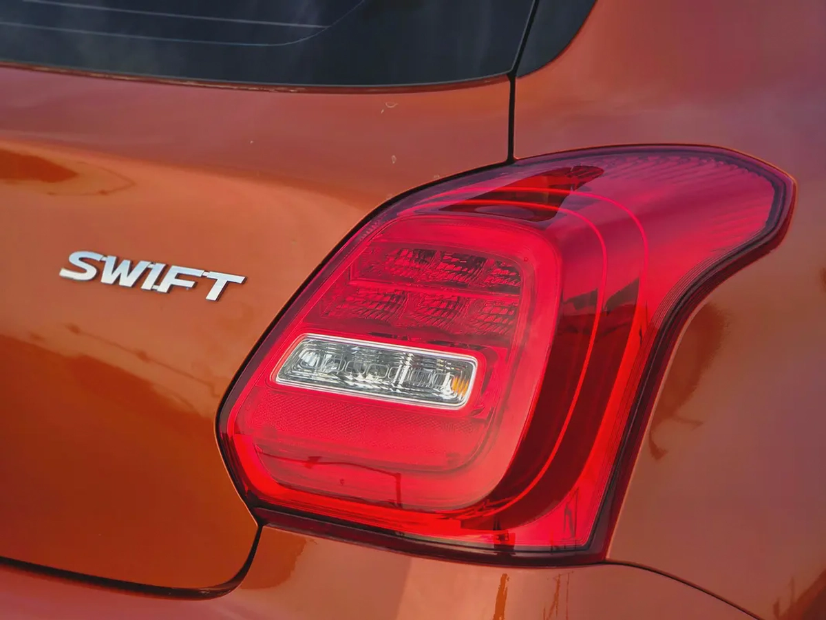 2023 Suzuki Swift Sport - GCC Specs - Excellent Condition-11-11