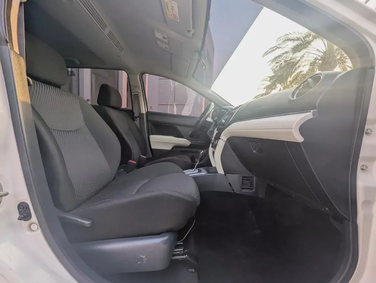 Toyota Rush EX 2020 GCC Specs Interior and Exterior Excellent Condition-12-12