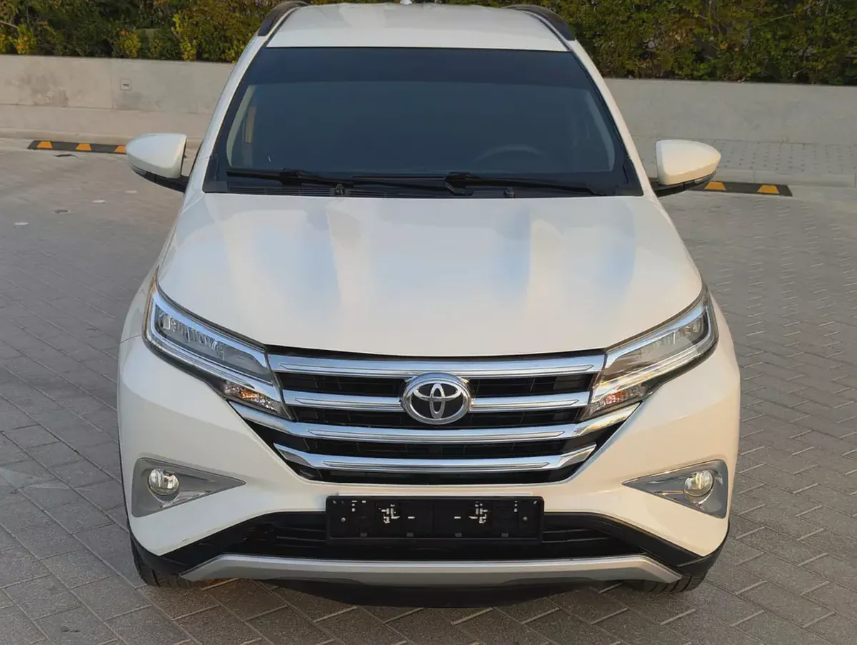 Toyota Rush EX 2020 GCC Specs Interior and Exterior Excellent Condition-2-2