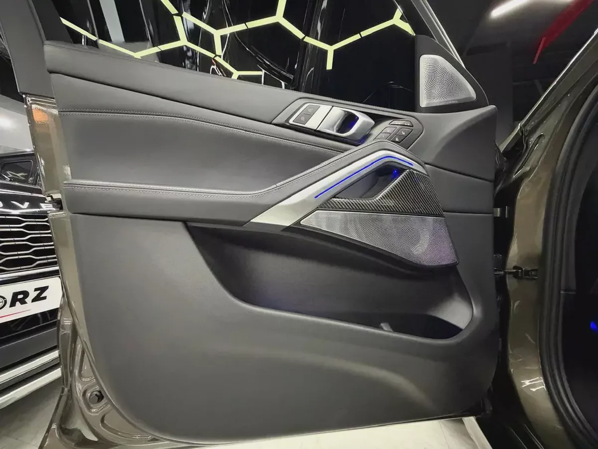Masterclass - Carbon Edition | Bowers & Wilkins | BMW Service Contract 2028 | GCC-13-13