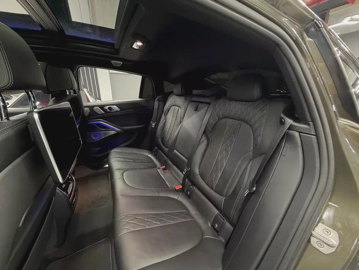 Masterclass - Carbon Edition | Bowers & Wilkins | BMW Service Contract 2028 | GCC-16-16