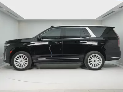 Cadillac Escalade Luxury 2021 GCC Specs - Excellent Condition-2