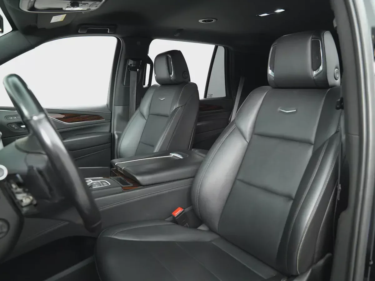 Cadillac Escalade Luxury 2021 GCC Specs - Excellent Condition-9-9