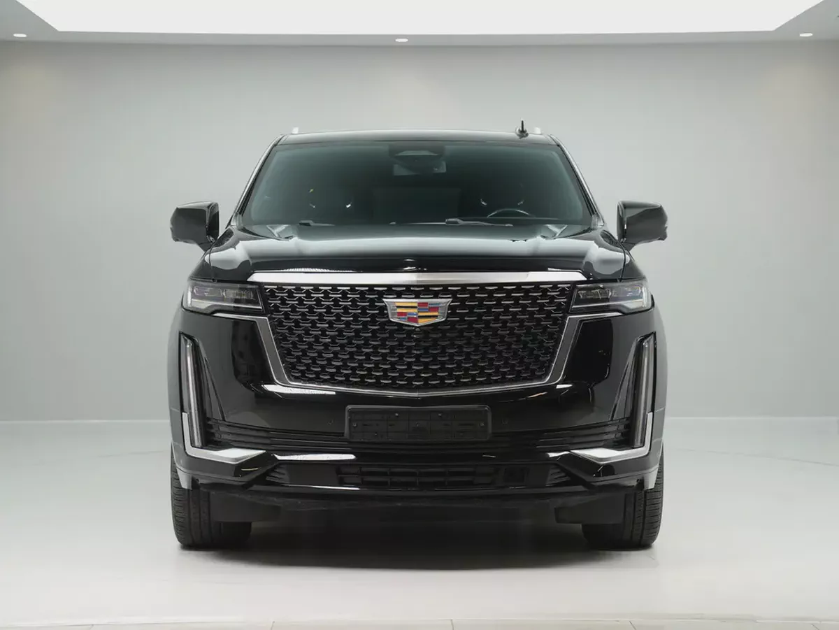 Cadillac Escalade Luxury 2021 GCC Specs - Excellent Condition-1-1