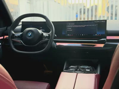 2025 BMW i5 eDrive40 - American Specs - Excellent Condition-10