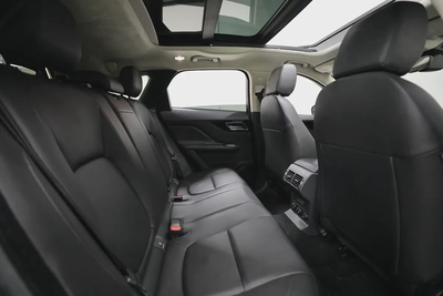 Jaguar F-Pace S-12