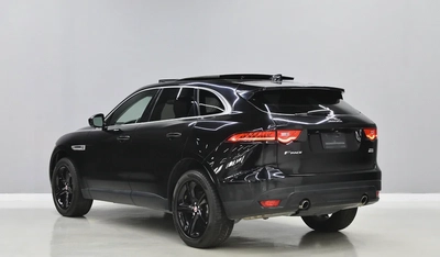 Jaguar F-Pace S-3