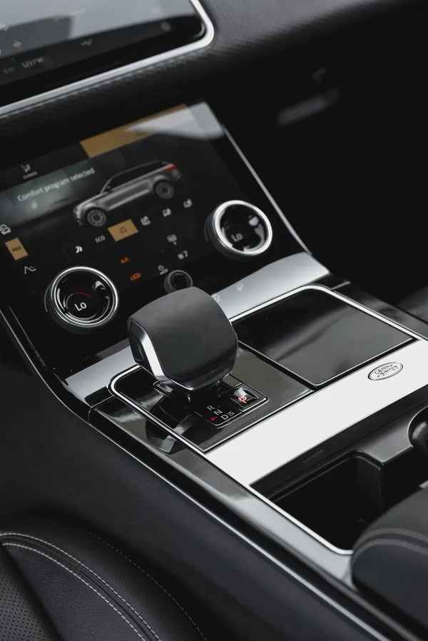 2022 Range Rover Velar P250 S R-Dynamic