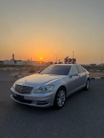 Mercedes Benz S550 2012-11