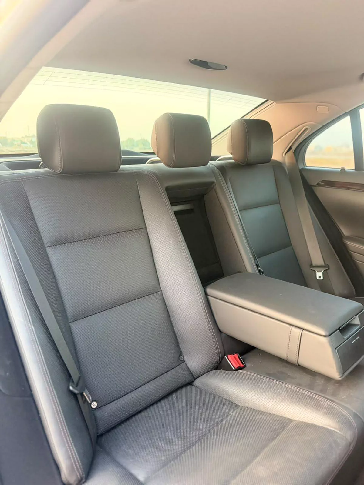 Mercedes Benz S550 2012-5-5
