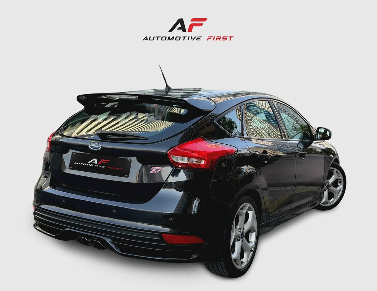 Original Paint | 2015 Ford Focus ST GCC Specs