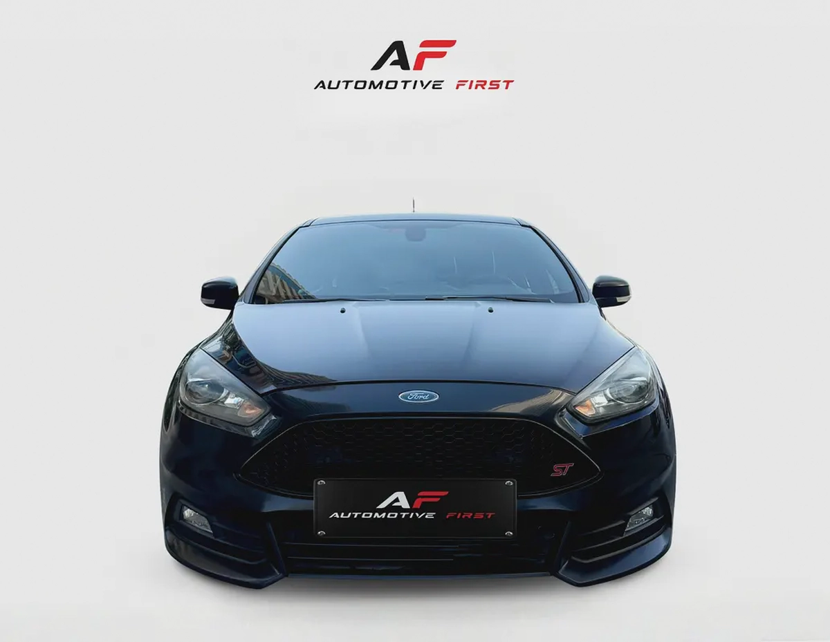 Original Paint | 2015 Ford Focus ST GCC Specs