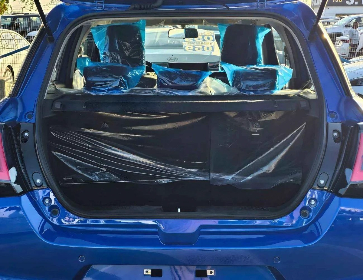 Suzuki Swift GLX / 1.2L PETROL V3 A/T/ PUSH START / REAR PARKING SENSOR / REAR CAMERA (CODE # SGLX)-1-1