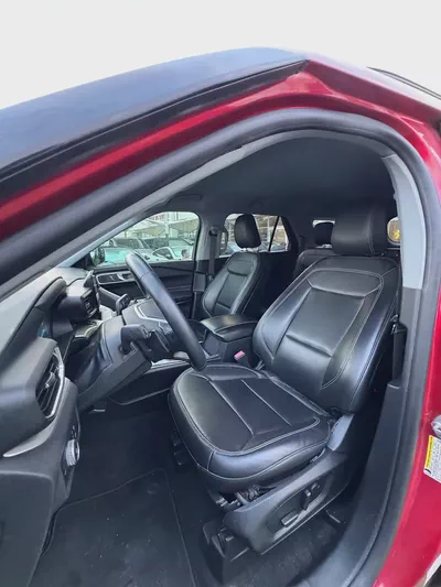 Ford Explorer XLT 2020, American Specs - GCC Resale-5