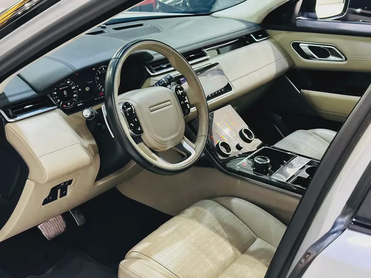 RANGE ROVER VELAR 2018 HSE R DYNAMIC GCC SPECS MINT CONDITION-14-14