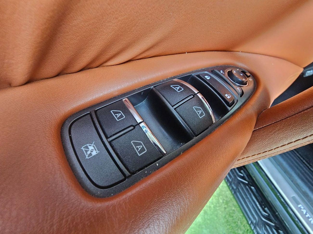 Nissan Patrol NISSAN PATROL / GCC LOW MILEAGE /  PPF PROTECTED / SINGLE OWNER-24-0