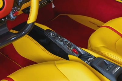 Ferrari F8 Spider | Pristine | Fully Carbon Interior  Exterior | Carbon Steering  Paddles-17