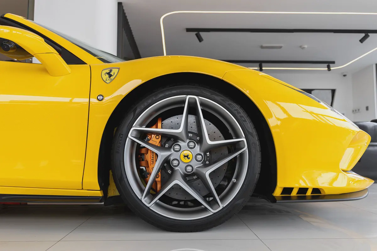 Ferrari F8 Spider | Pristine | Fully Carbon Interior  Exterior | Carbon Steering  Paddles-5-5