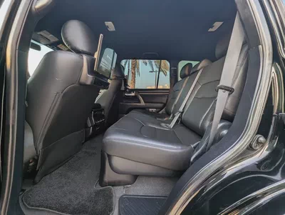 Toyota Land Cruiser 2014 | Facelifted 2025 | V6 4.0L | 74,000 KM | Excellent Condition-7