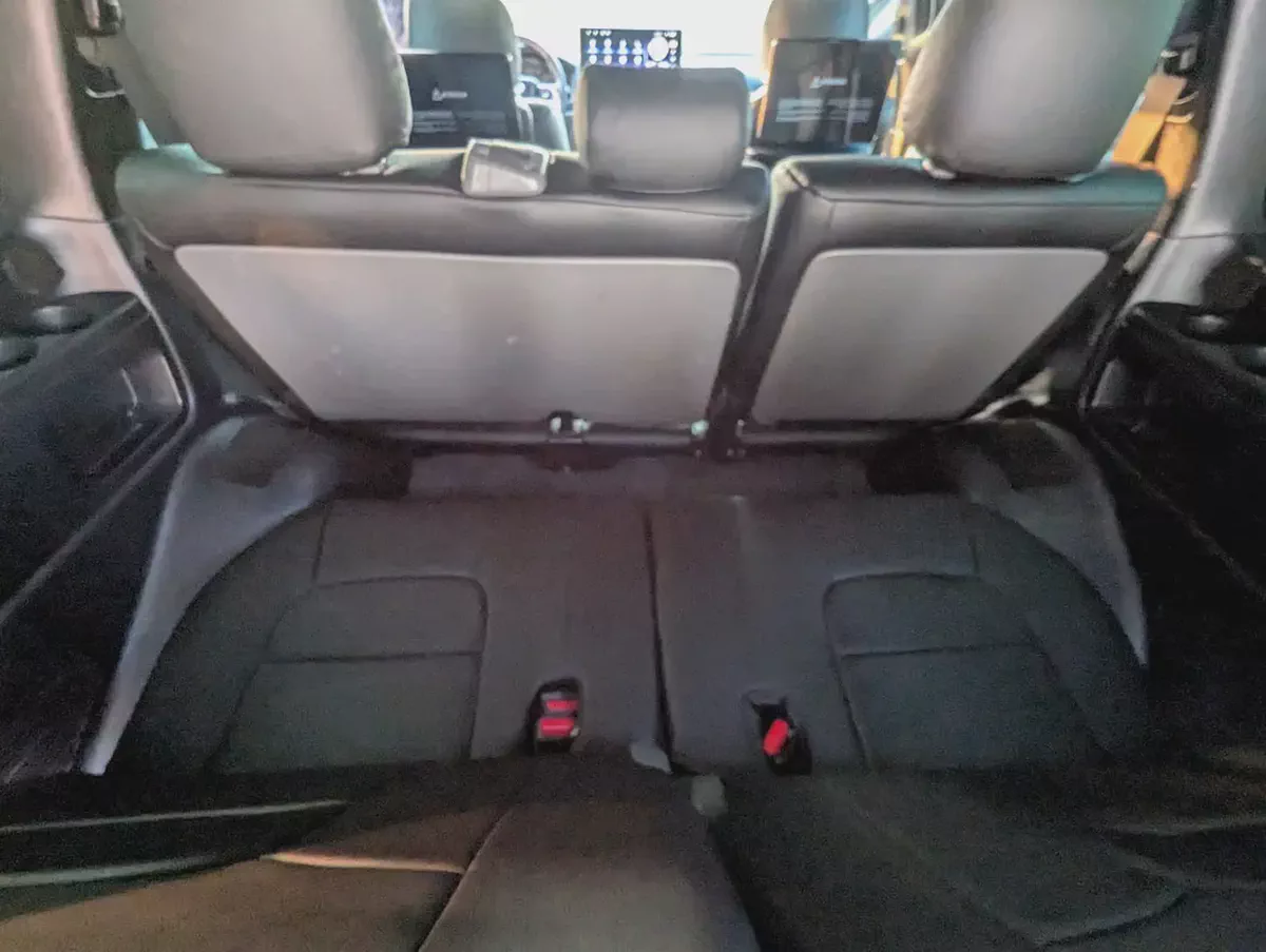 Toyota Land Cruiser 2014 | Facelifted 2025 | V6 4.0L | 74,000 KM | Excellent Condition-9-9