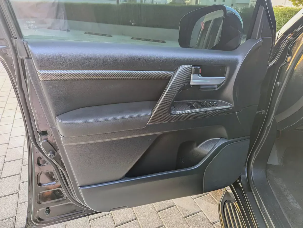 Toyota Land Cruiser 2014 | Facelifted 2025 | V6 4.0L | 74,000 KM | Excellent Condition-11-11