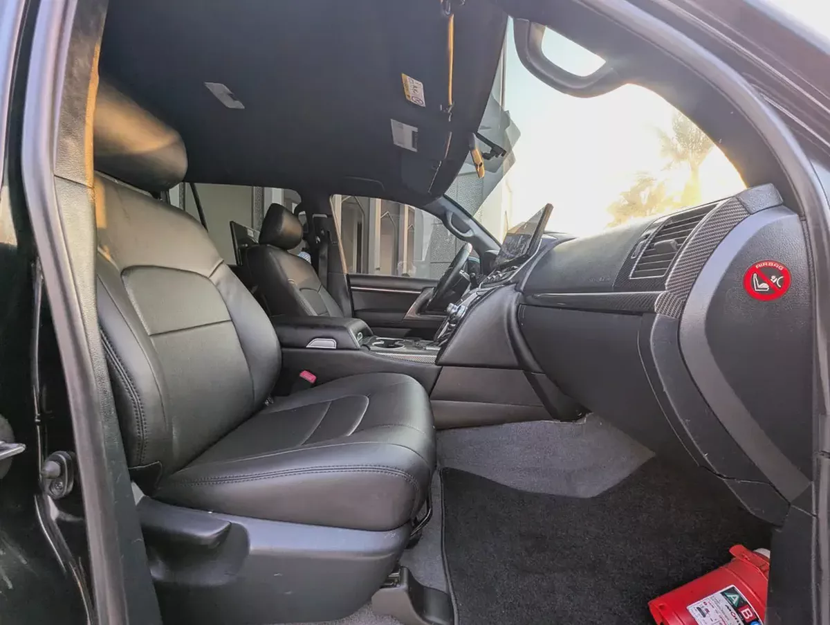 Toyota Land Cruiser 2014 | Facelifted 2025 | V6 4.0L | 74,000 KM | Excellent Condition-5-5