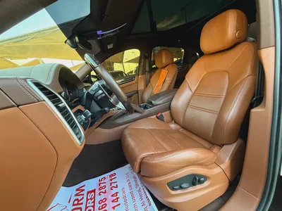 Porsche cayenne coupe model 2023 gcc original paint بورش كايان كوب ٢٠٢٣ خليجي صبغ وكالة-10