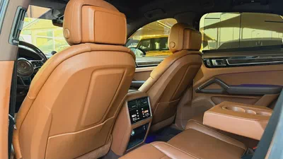 Porsche cayenne coupe model 2023 gcc original paint بورش كايان كوب ٢٠٢٣ خليجي صبغ وكالة-13