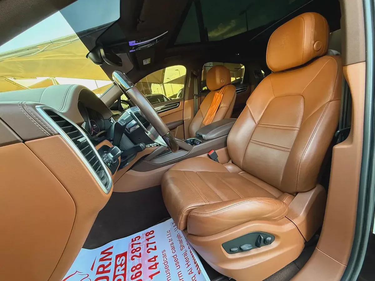 Porsche cayenne coupe model 2023 gcc original paint بورش كايان كوب ٢٠٢٣ خليجي صبغ وكالة-10-10