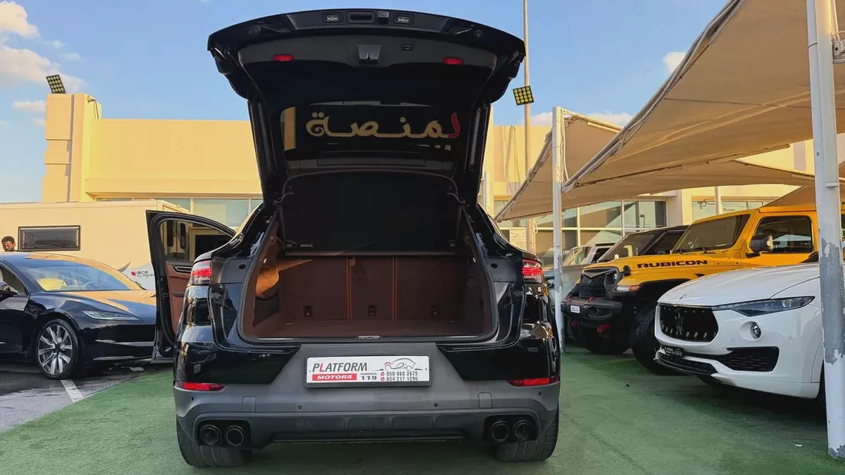 Porsche cayenne coupe model 2023 gcc original paint بورش كايان كوب ٢٠٢٣ خليجي صبغ وكالة-8-8