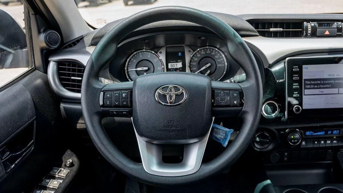 Toyota Hilux SGLX HILUX SR5 2.4L AT FULL OPTION DIESEL-13-0