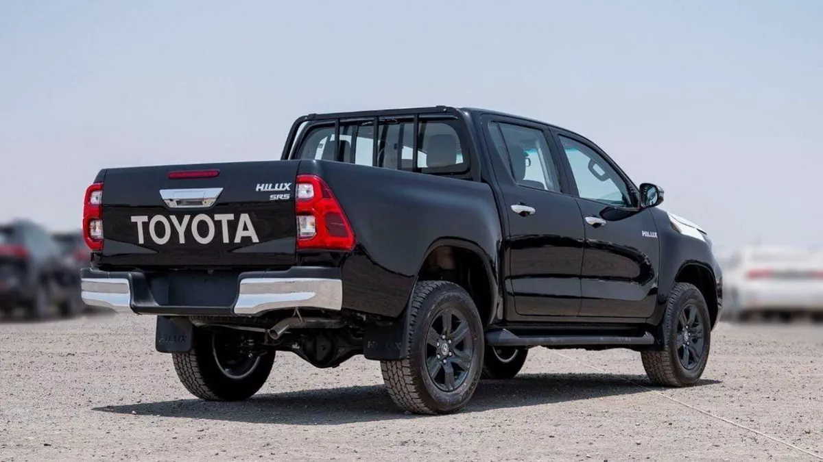 Toyota Hilux SGLX HILUX SR5 2.4L AT FULL OPTION DIESEL-3-0