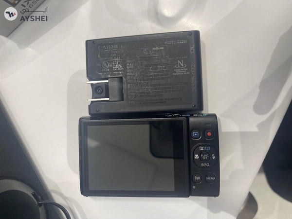 digital cameras 