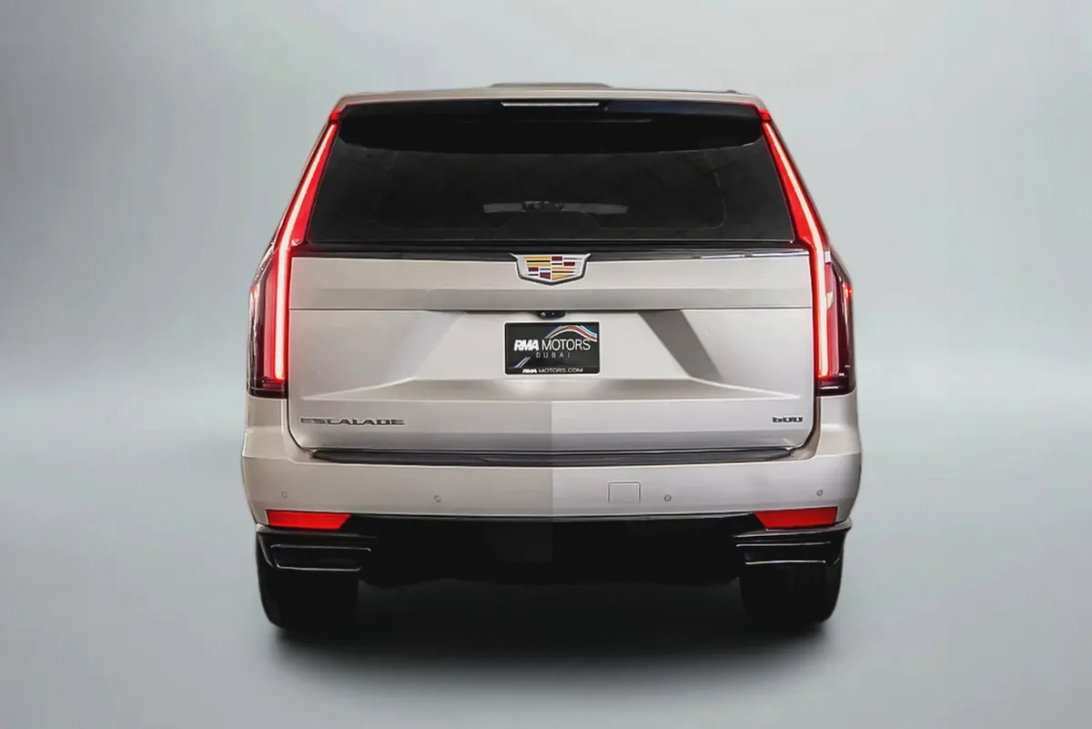 2023 CADILLAC ESCALADE 600 Sport Platinum / Full Cadillac Service History-3-3