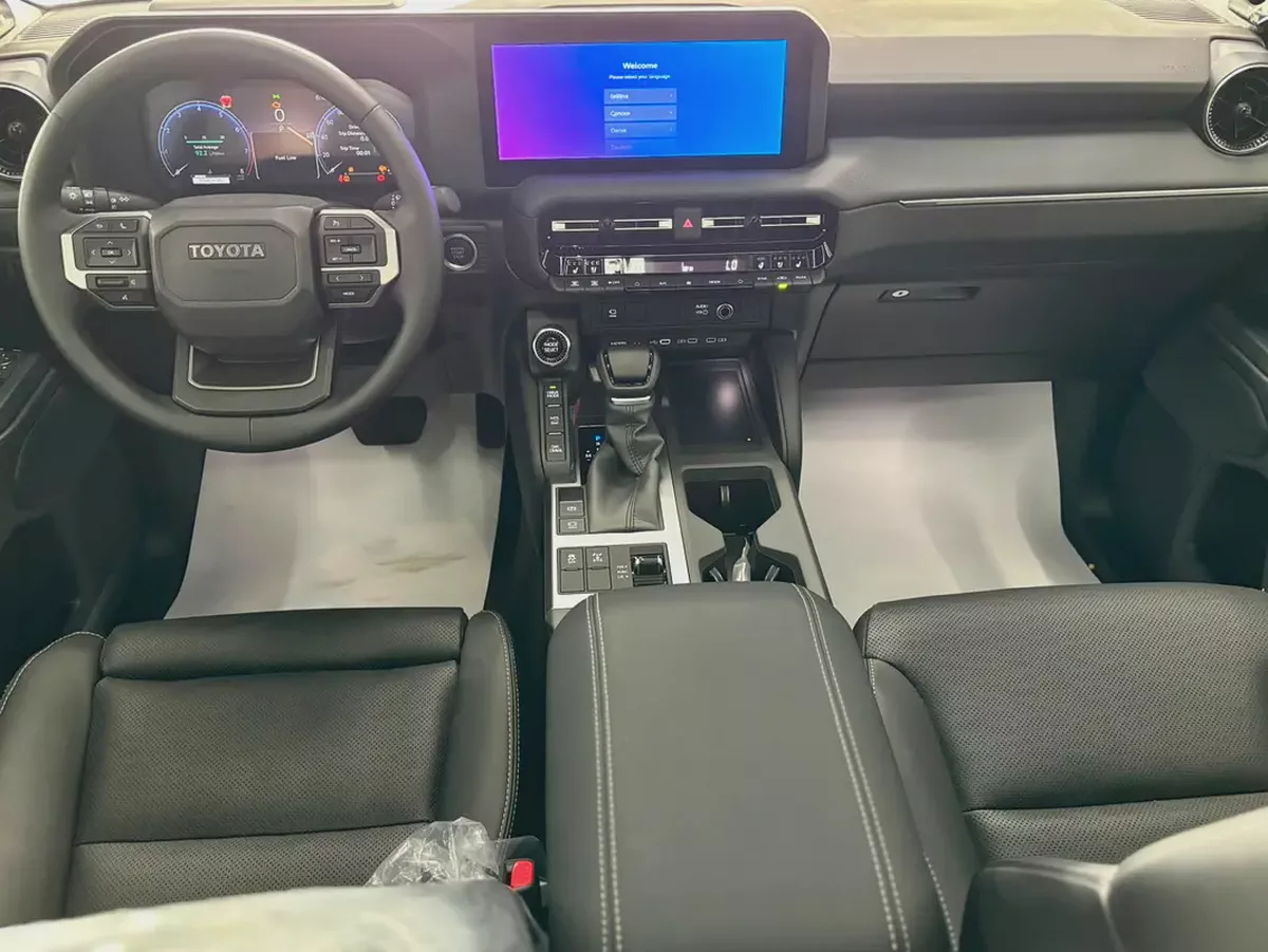 Toyota Prado  LUXURY VX 2026 European Specs-19-19