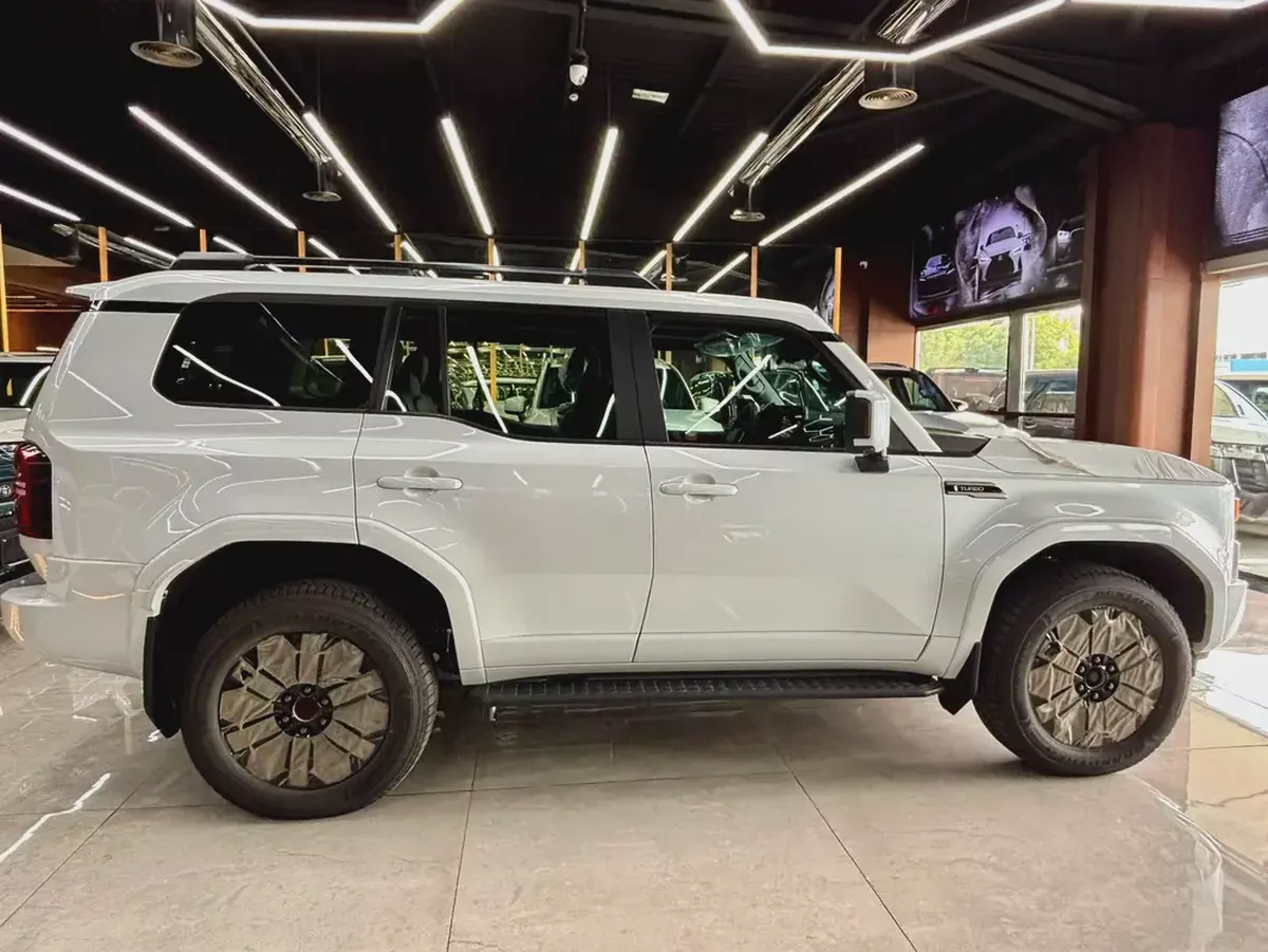 Toyota Prado  LUXURY VX 2026 European Specs-2-2