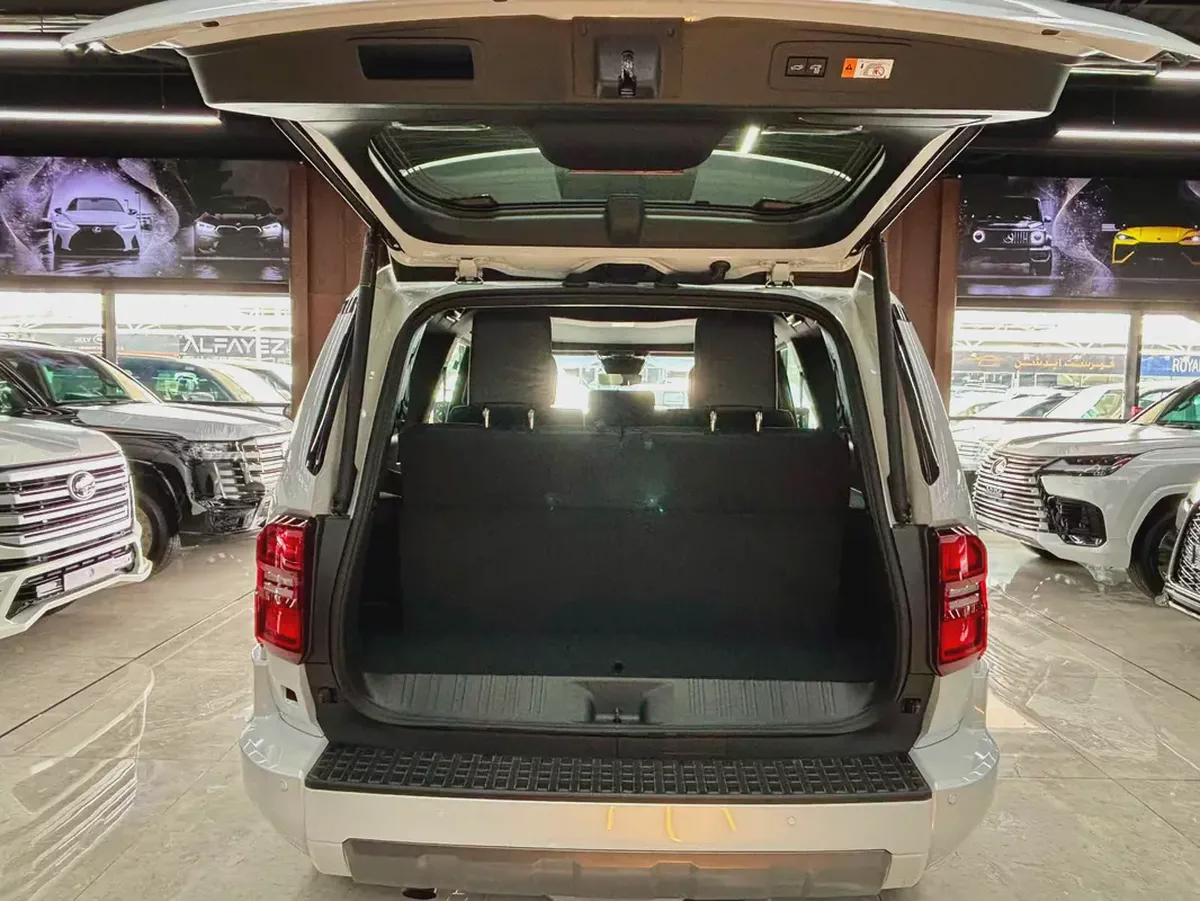 Toyota Prado  LUXURY VX 2026 European Specs-5-5