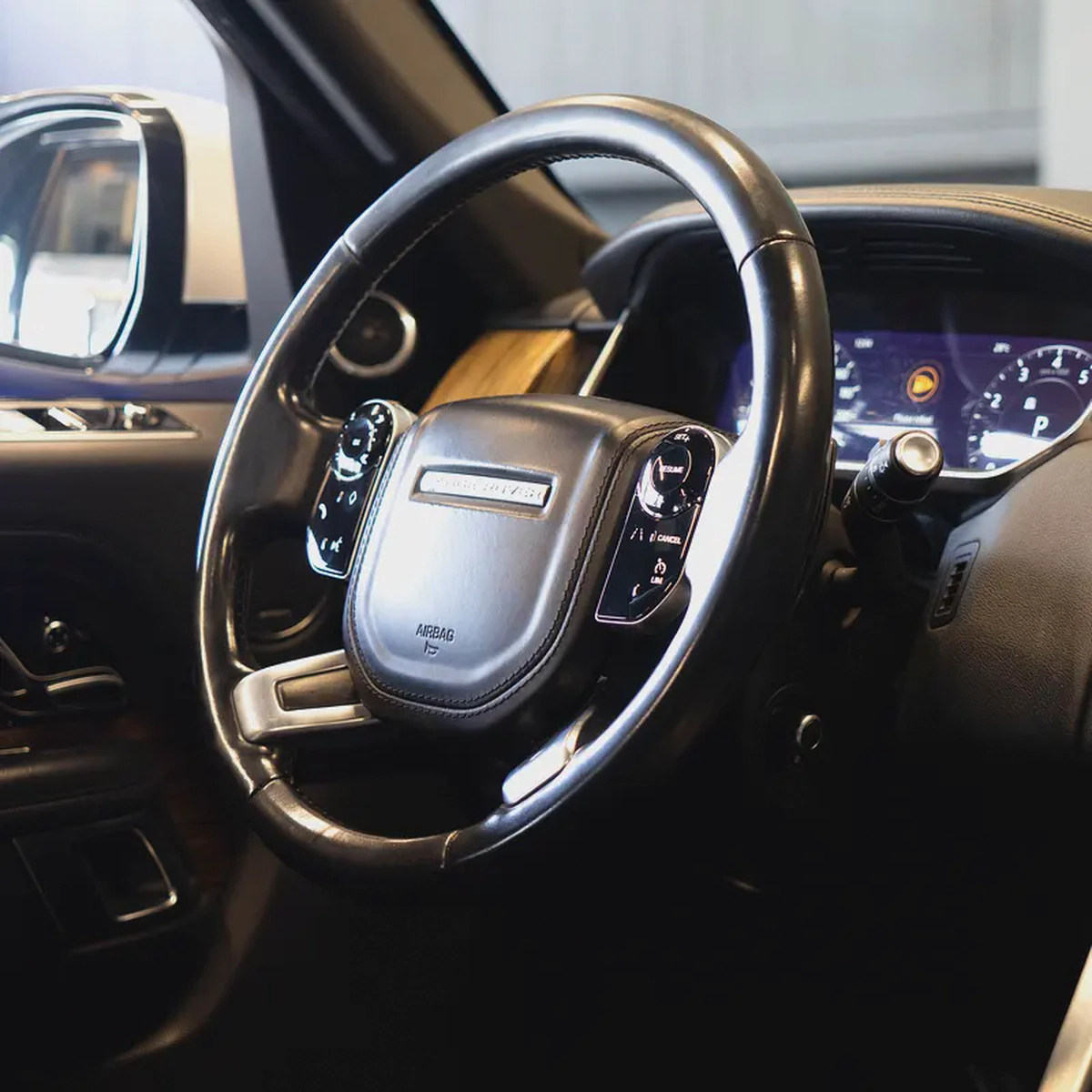 AED 2,490 p.m • 0% Downpayment • Range Rover Vogue Supercharged • 1 Year Warranty-10-10