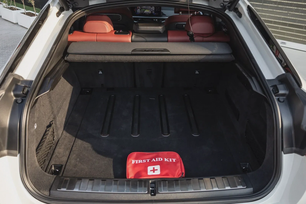 BMW X6 M60 2025-14-14