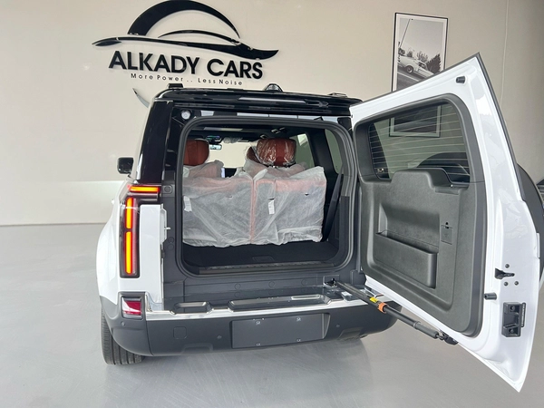 ROX 01 VIP Luxury 6-Seater 2024