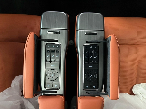 ROX 01 VIP Luxury 6-Seater 2024