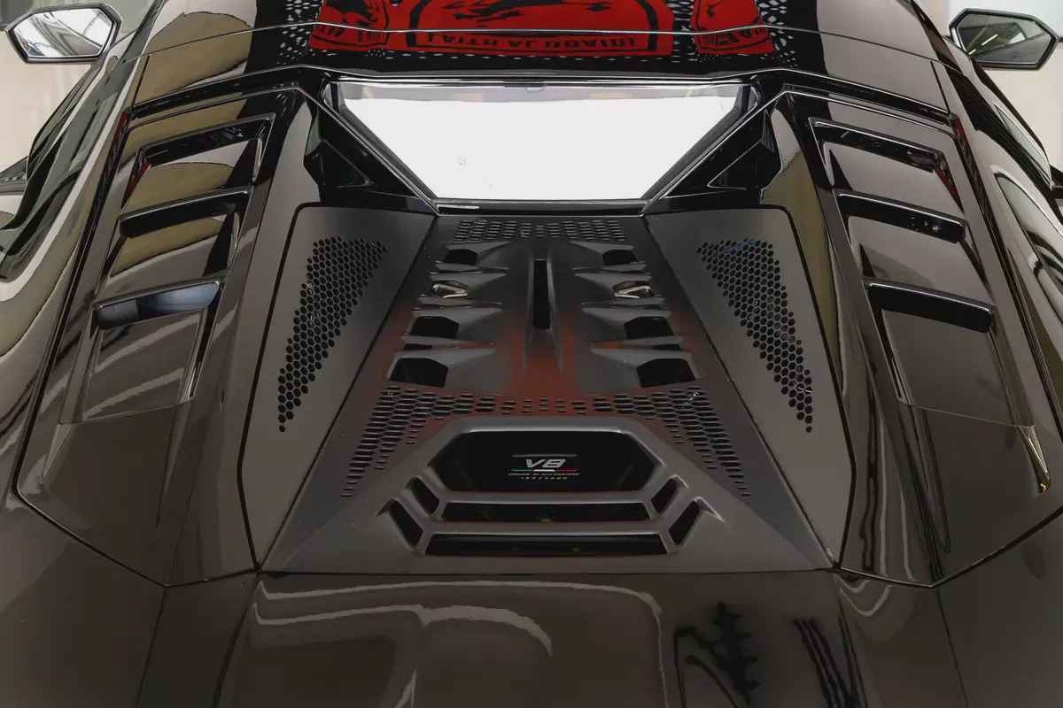 Lamborghini Temerario | 2027 | HPEV | 920 HP | AWD | Black / Yellow & Black Interior-17-17