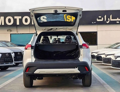 Toyota Corolla Cross HYBRID  / FULL OPTION / SUNROOF / LEATHER /17"ALLOY WHEELS (CODE # XLE)-16