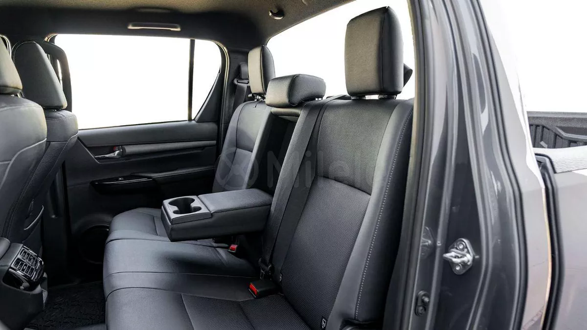 Toyota Hilux HILUX DC ADVENTURE DIESEL 2.8M HEV AT 4WD | 2-YEAR WARRANTY + SERVICE AVAILABLE | IN-HOUSE FINANCING-14-0