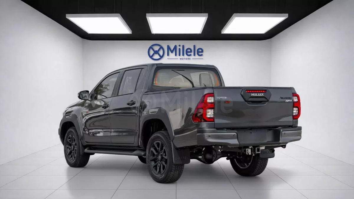 Toyota Hilux HILUX DC ADVENTURE DIESEL 2.8M HEV AT 4WD | 2-YEAR WARRANTY + SERVICE AVAILABLE | IN-HOUSE FINANCING-6-0