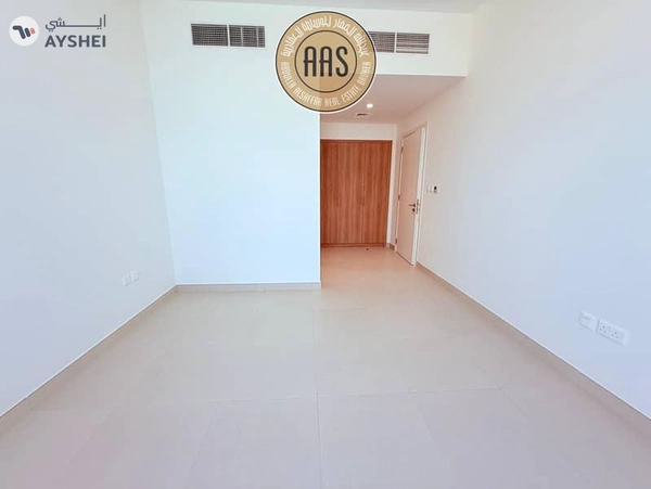 Spacious brand new villa with maid room in Dubai south