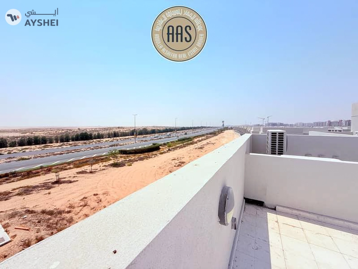 Spacious brand new villa with maid room in Dubai south-26-26