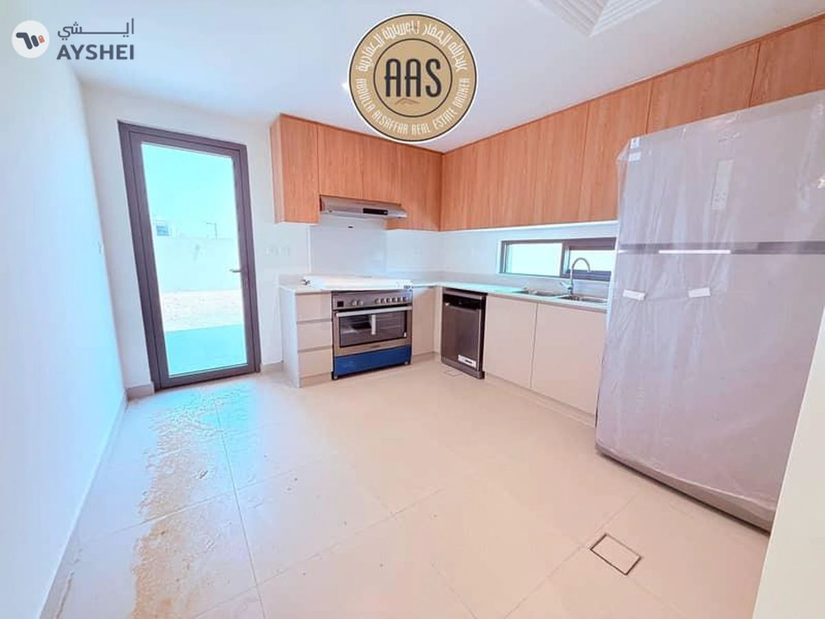 Spacious brand new villa with maid room in Dubai south-7-7