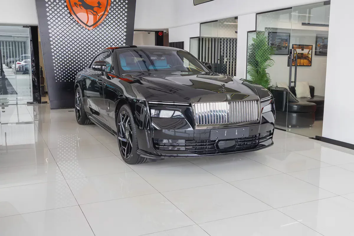 Rolls-Royce Spectre | Black Badge | Fully Loaded | Electric | Blue Interior