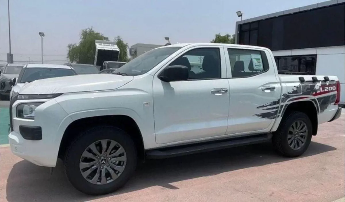 Mitsubishi L200 GL Mitsubishi L200  GLX AT DIESEL FULL OPTION 2026-2-0